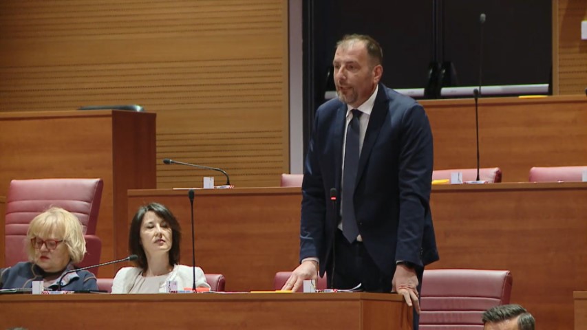 Paus u Saboru apelirao na uvažavanje stavova mještana Koromačna